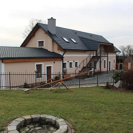 U Cervene Podkovy * Vlckov