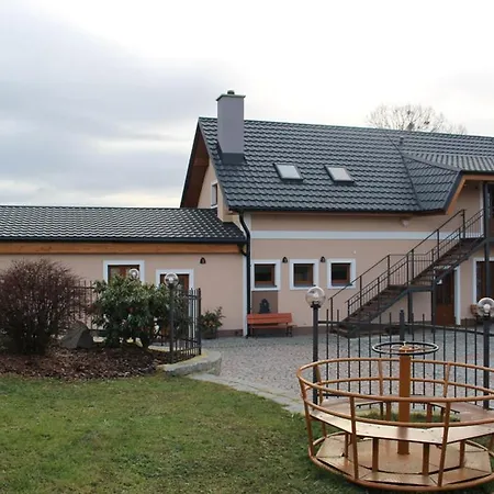 U Cervene Podkovy Guest house Vlckov